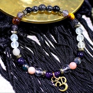 Happy fire sign strechy bracelet